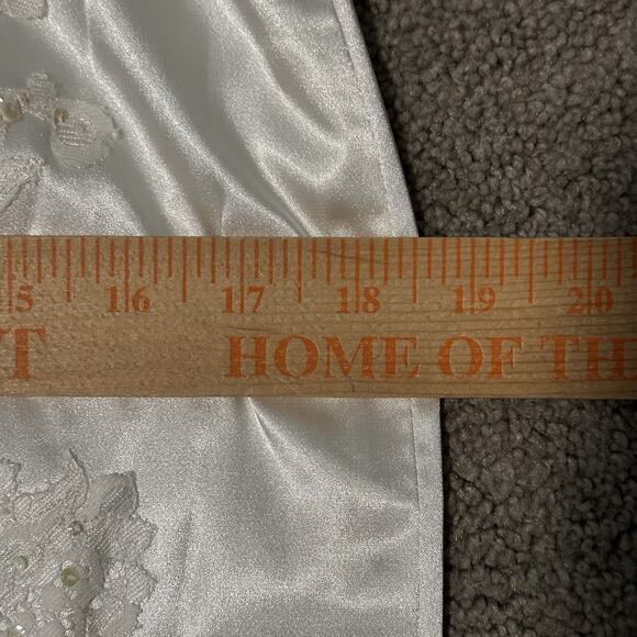 Mandalay Gown 10  Maxi Mermaid V-Neck Ruffle Satin White NWT Bridal Fairy - Picture 10 of 10